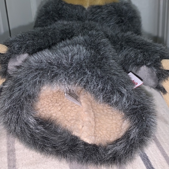 • ADORABLE Sloth Hand Puppet, By Daphne • - Picture 9 of 9